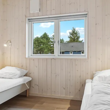 Semesterbostad Beautiful In With Kitchen *