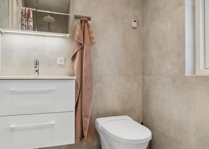 Beautiful In With Kitchen *